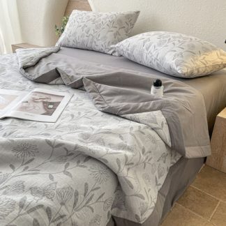 Cotton gauze jacquard summer quilt set